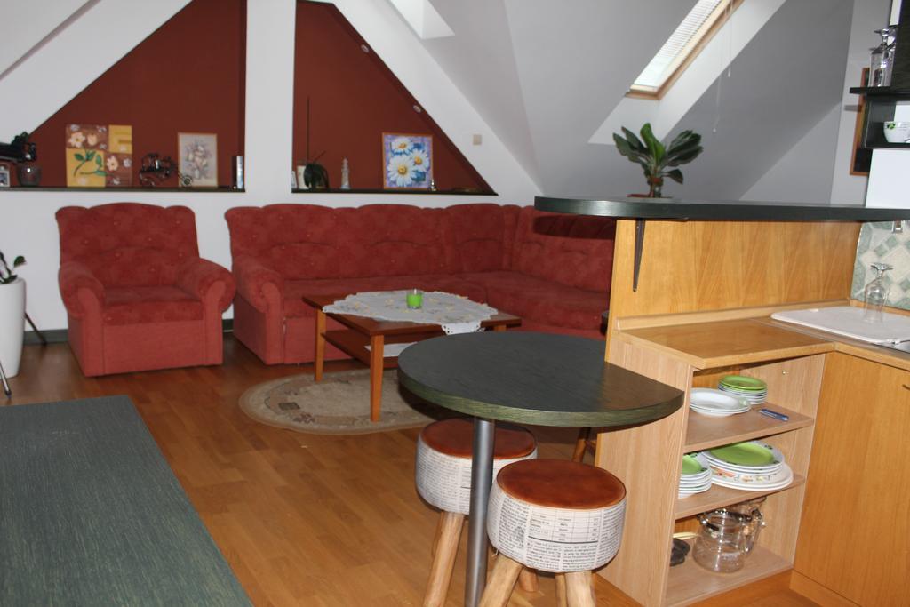 Privat Pri Hradbach Apartment Levoca Room photo